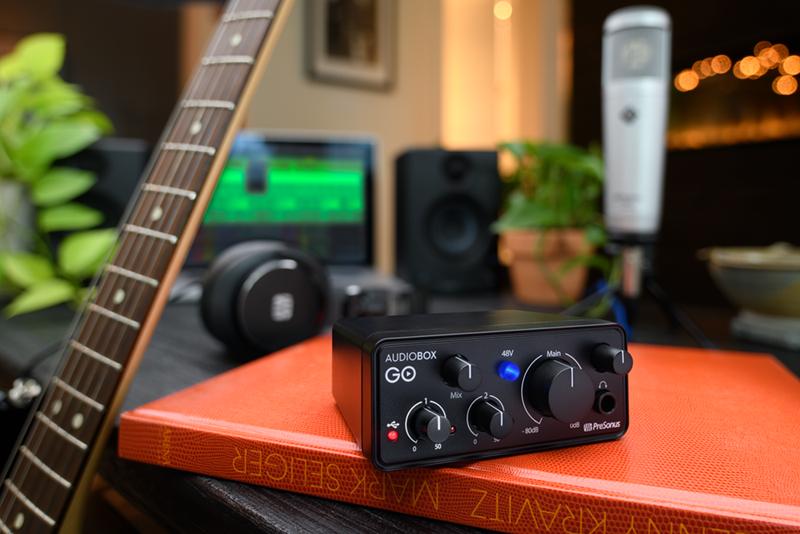 220209_101513_1195.jpg presonus-audiobox-go-environmental_副本(1).jpg